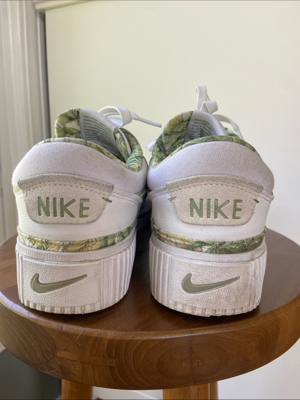 Women’s Nike Court Legacy Lift Tropical 🌴 - Picture 7 of 13